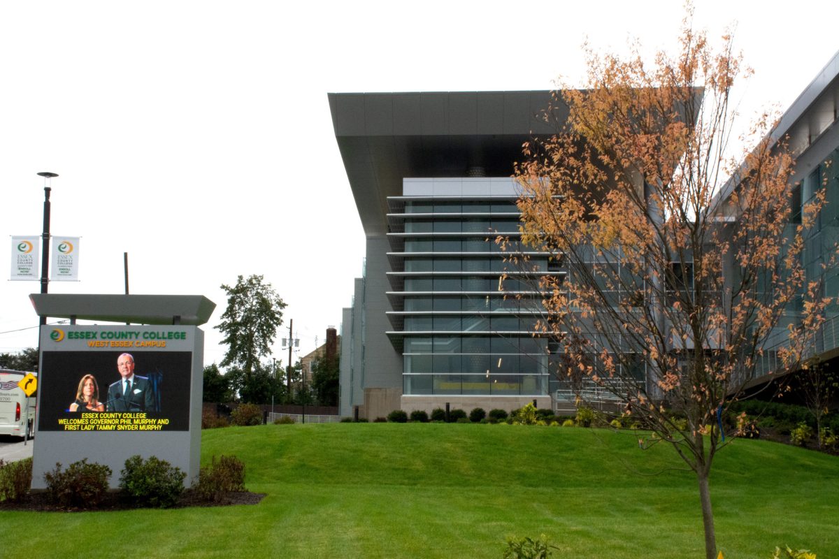 Ribbon Cutting Ceremony Essex County College